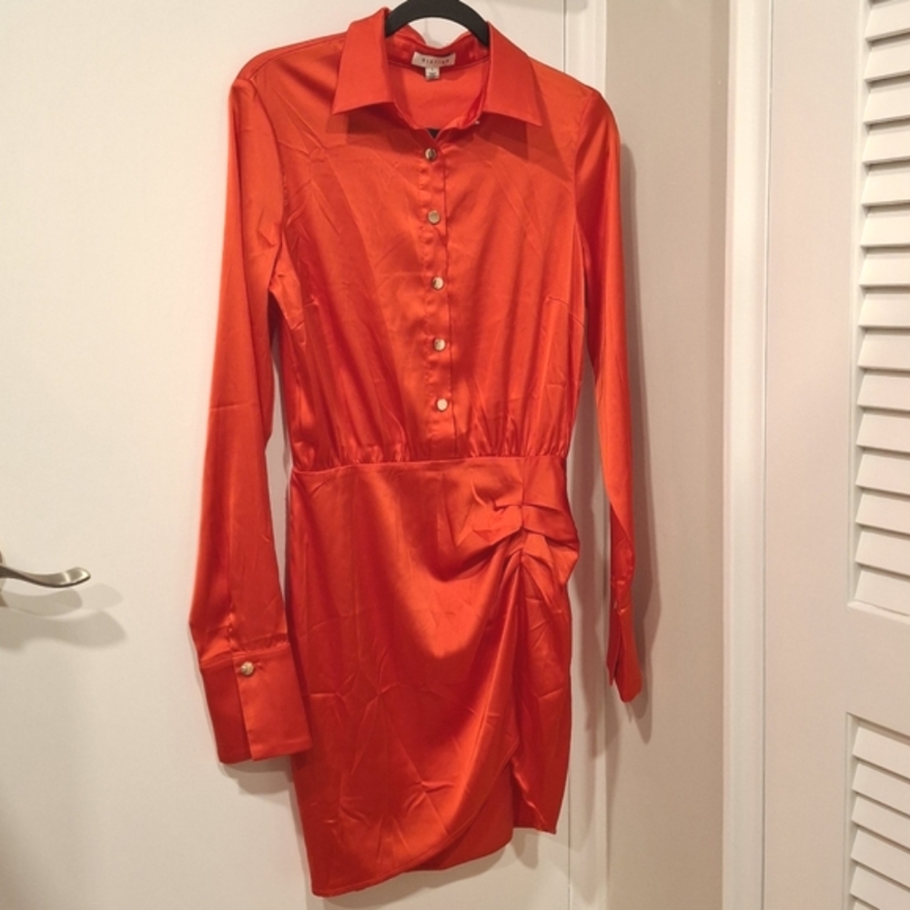 NWOT Stellah Long Sleeve Satin Mini Dress In Fire Orange